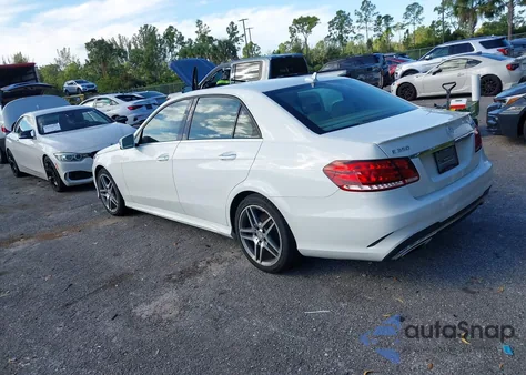 2015 Mercedes-Benz E 350 4Matic из США, поврежденный, VIN WDDHF8JB8FB119451